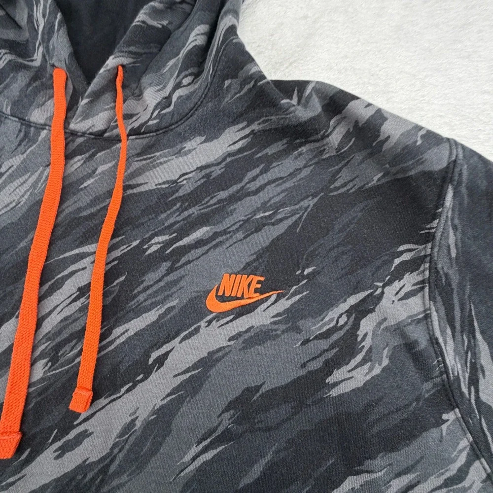 Nike Hoodie Sweatshirt Mens XL Tiger Camo Fleece Pullover Orange Swoosh Logo